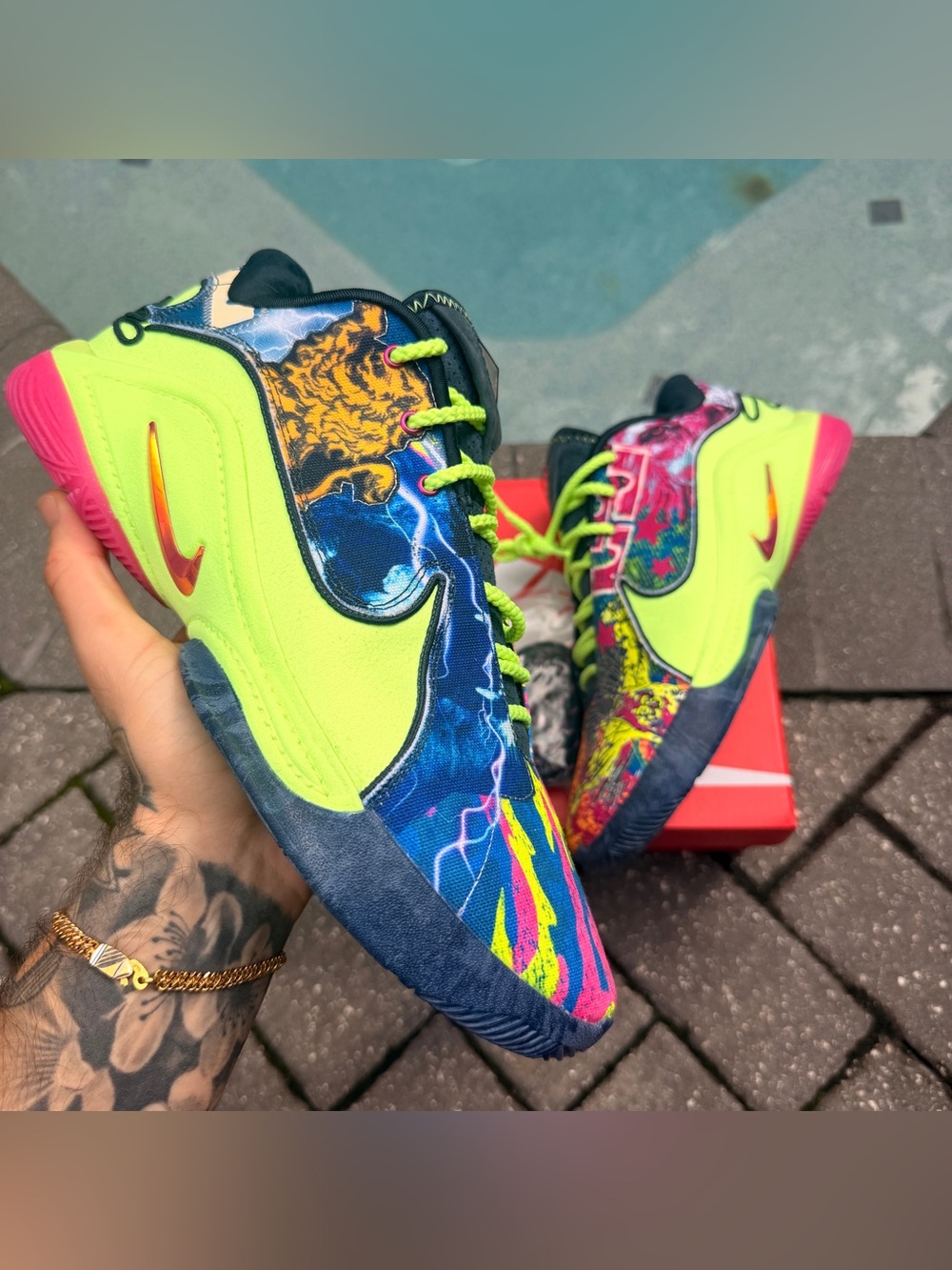 NIKE LEBRON XXII 22 BRYCE’S WORLD MEN’S SIZE 10 BLUSTERY FIREBERRY HV8451-400
